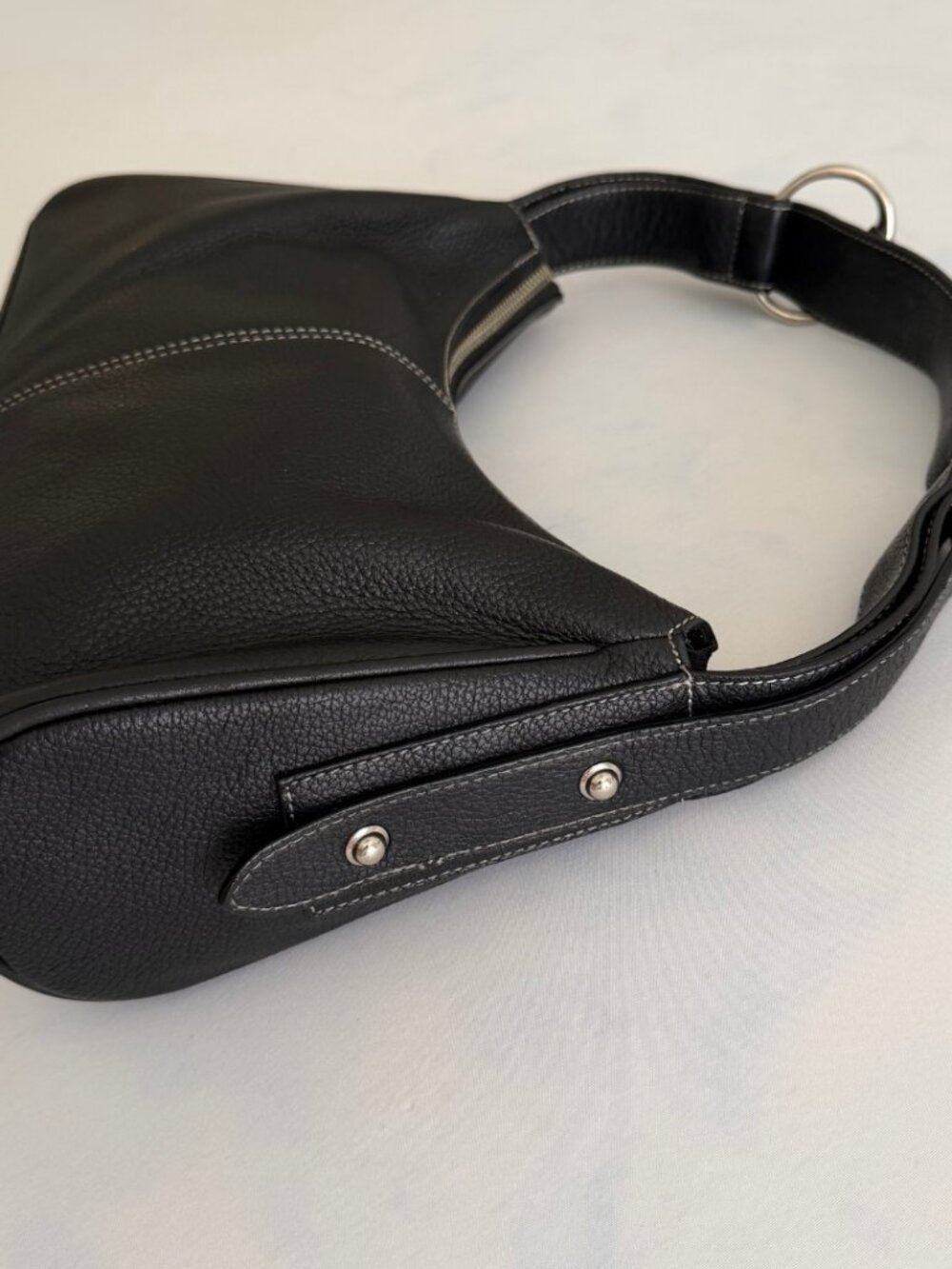 Vera Pelle Black Pebbled Leather Contrast Stitching Hobo Shoulder Bag - Picture 2 of 8